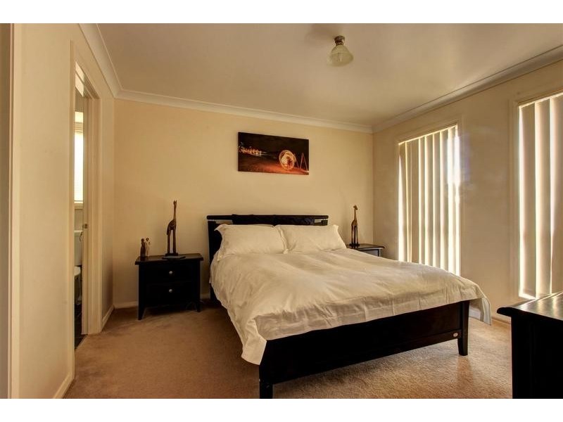 40 Bedervale Street, Bourkelands NSW 2650