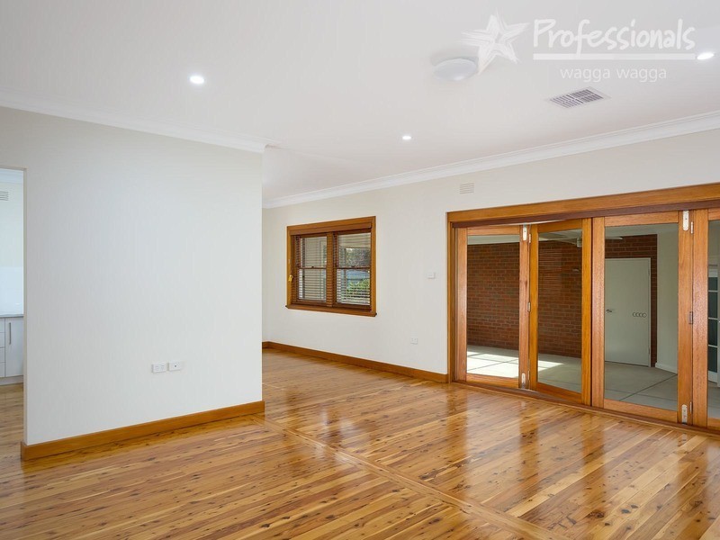 1/63 Bourke Street, Turvey Park NSW 2650