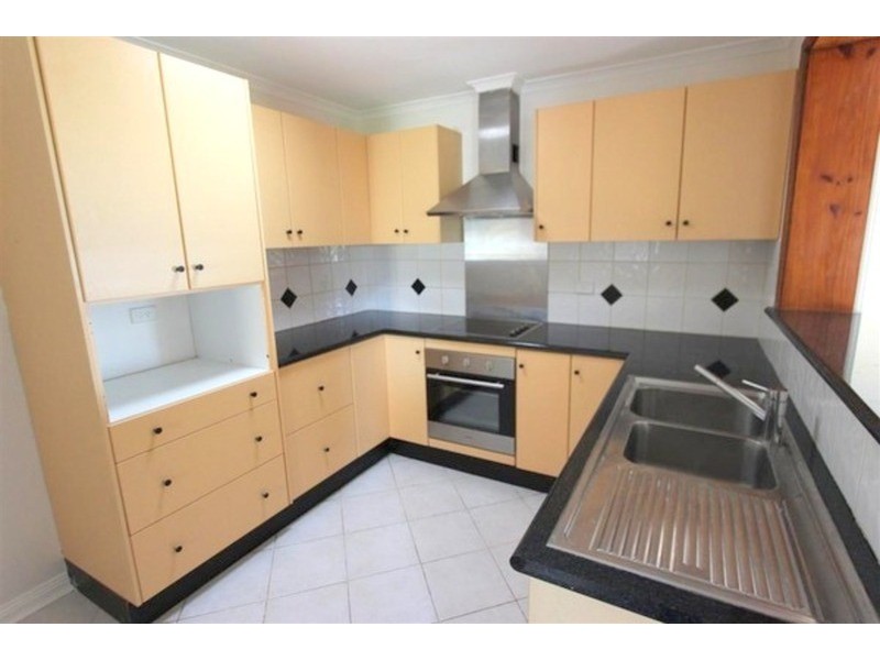 16 Simpson Avenue, Forest Hill NSW 2651