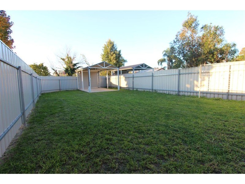 17 Darlow Street, Wagga Wagga NSW 2650