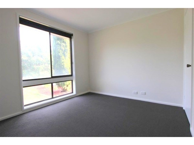 16 Simpson Avenue, Forest Hill NSW 2651
