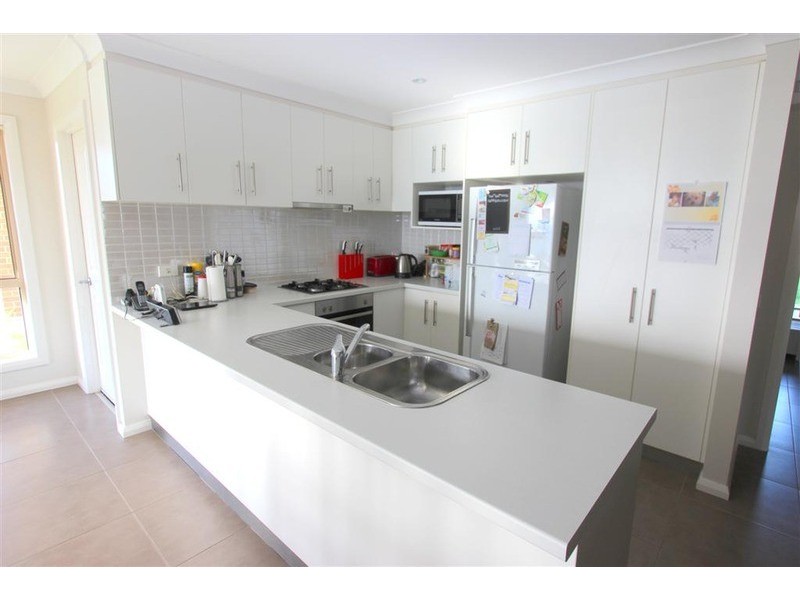 18 Osterley Street, Wagga Wagga NSW 2650