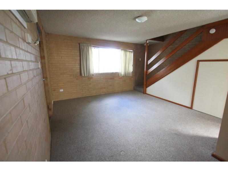 12/241 Edward Street, Wagga Wagga NSW 2650