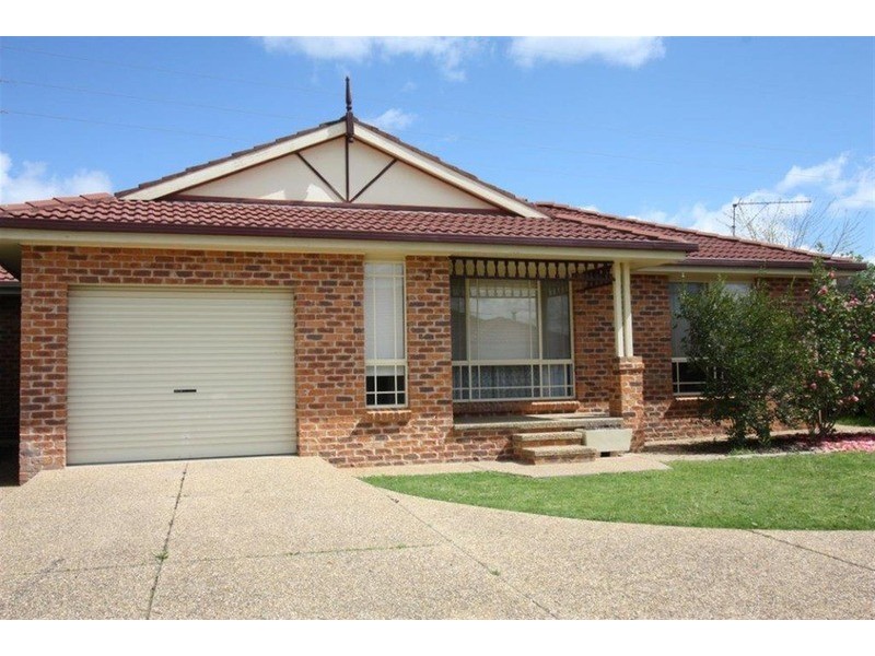 2/8 Malebo Place, Wagga Wagga NSW 2650