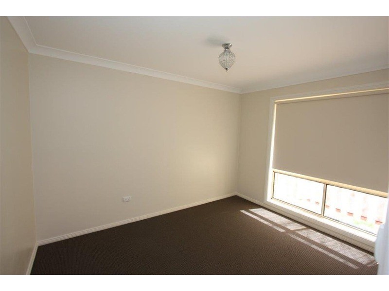 2/8 Malebo Place, Wagga Wagga NSW 2650