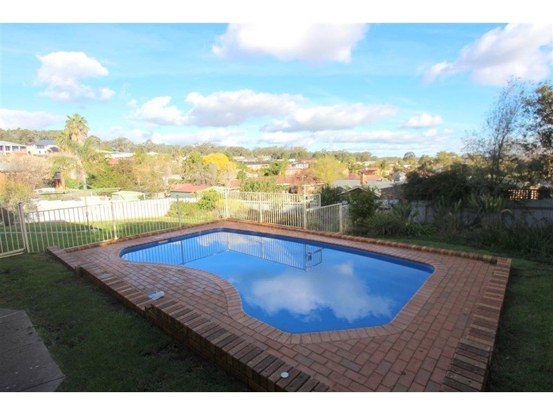 24 Lincoln Avenue, Wagga Wagga NSW 2650