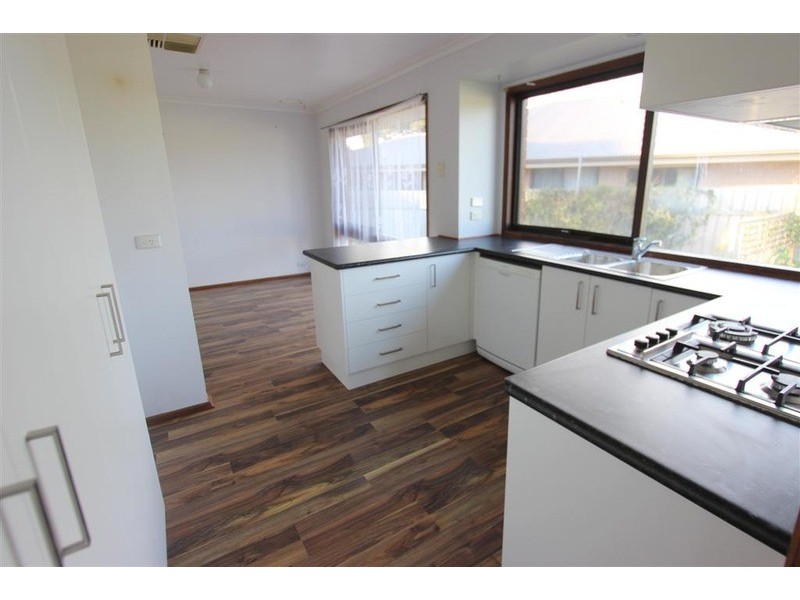 63 Undurra Drive, Wagga Wagga NSW 2650
