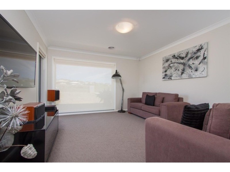 71 Yarrawah Crescent, Wagga Wagga NSW 2650