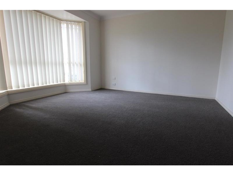 4 Tikki Place, Wagga Wagga NSW 2650