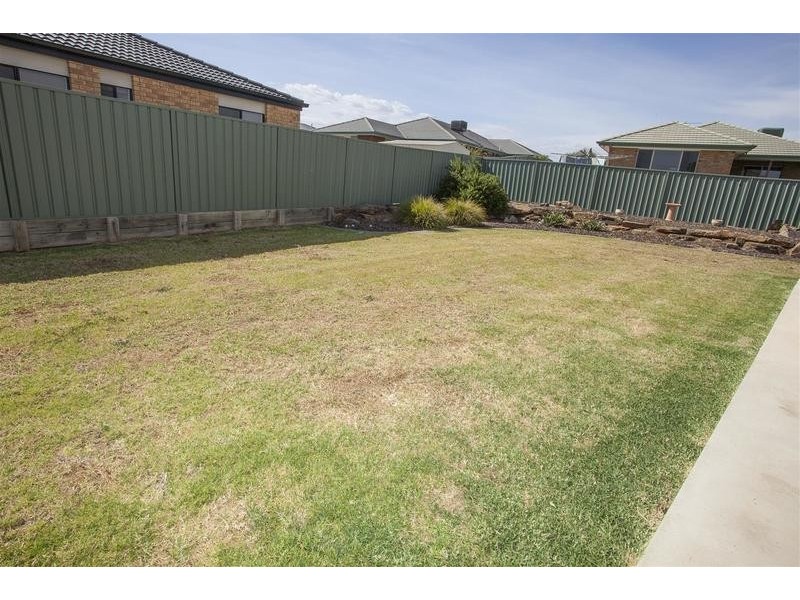 54 Boree Avenue, Forest Hill NSW 2651
