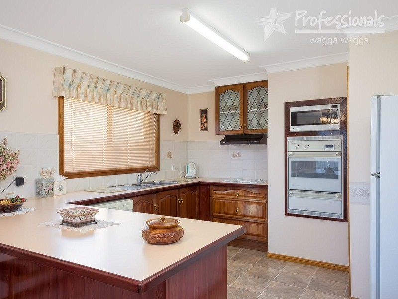 1/2 Plumpton  Road, Wagga Wagga NSW 2650