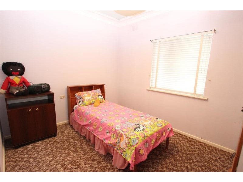 33 Northcott Parade, Wagga Wagga NSW 2650