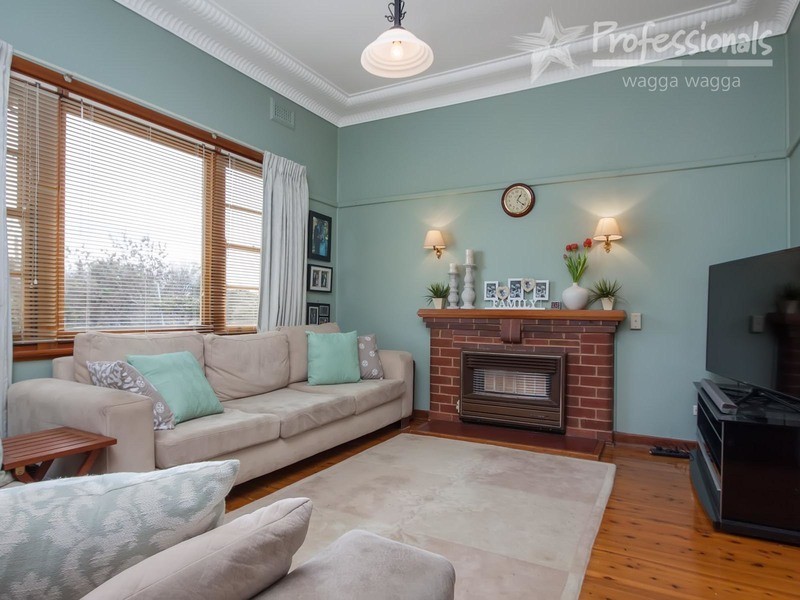 51 Heath  Street, Turvey Park NSW 2650