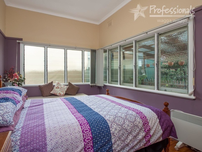 51 Heath  Street, Turvey Park NSW 2650