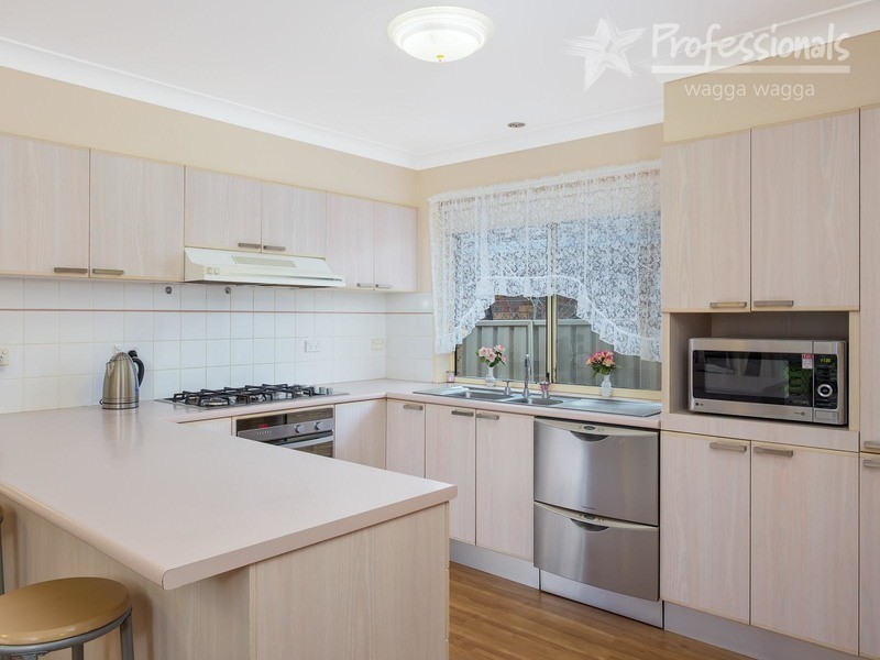 20 Sackville Drive, Forest Hill NSW 2651