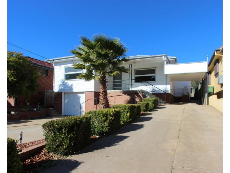 12 Hodson Avenue, Wagga Wagga NSW 2650