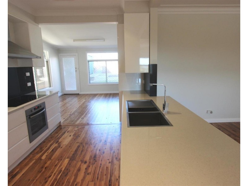 12 Hodson Avenue, Wagga Wagga NSW 2650