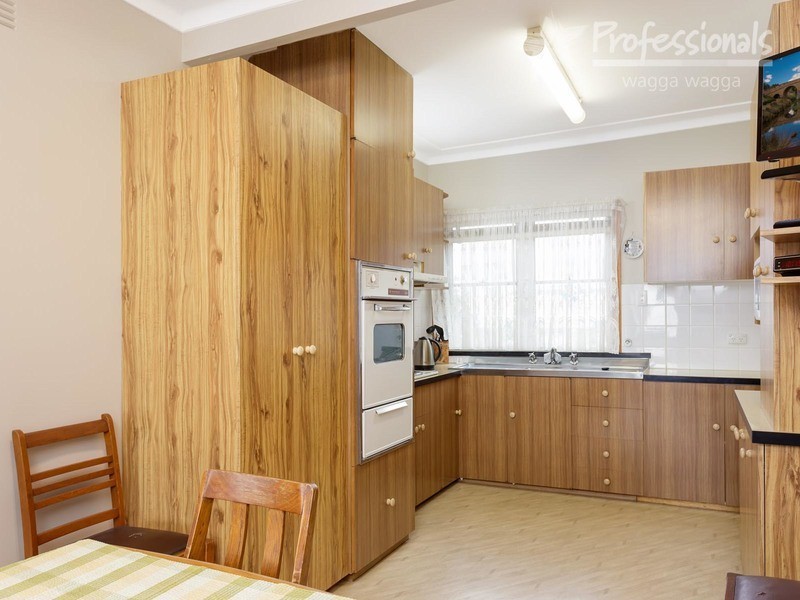 14 Alexander Street, Wagga Wagga NSW 2650