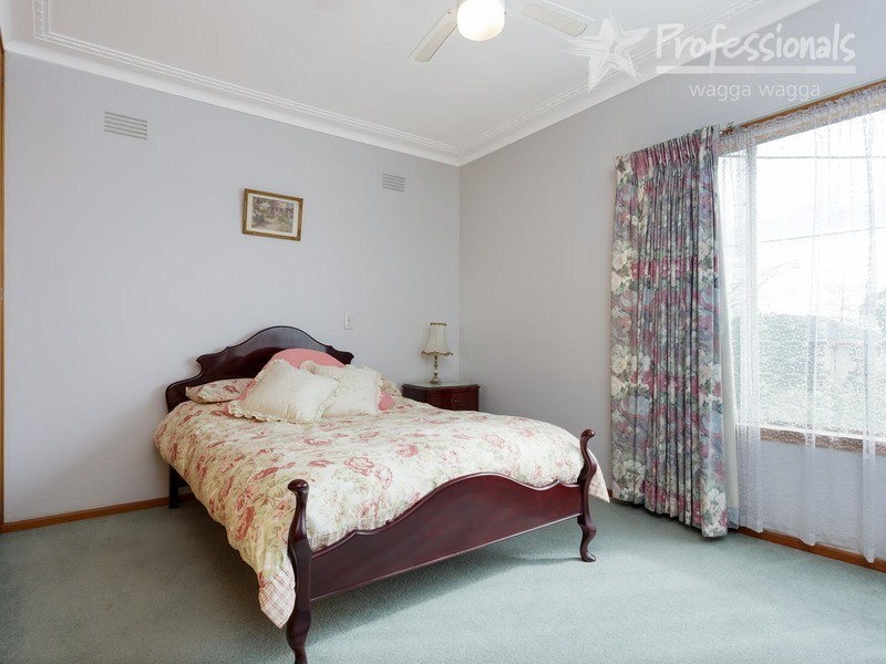 14 Alexander Street, Wagga Wagga NSW 2650