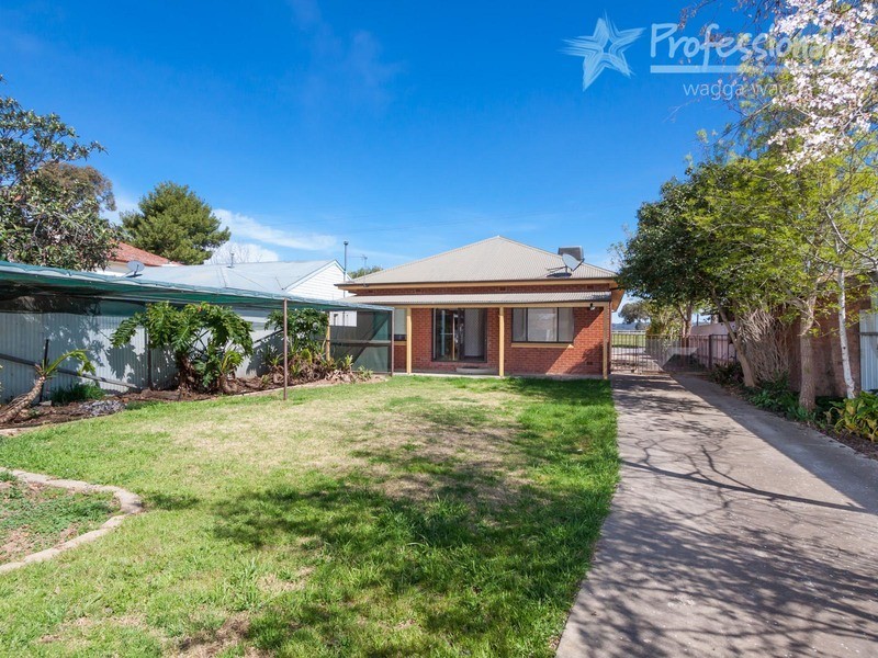 97 Beckwith Street, Wagga Wagga NSW 2650