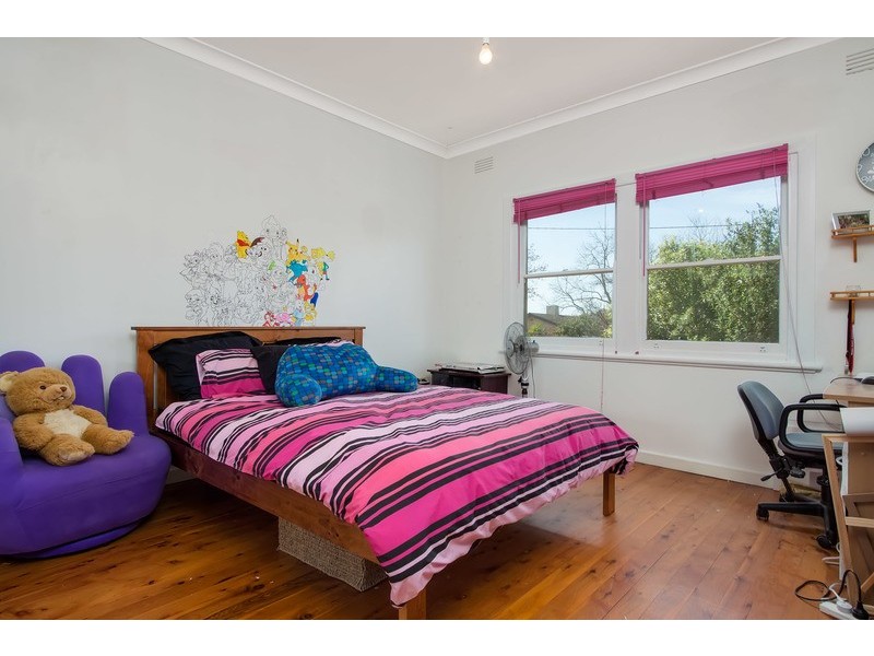 64 Inglis  Street, Wagga Wagga NSW 2650