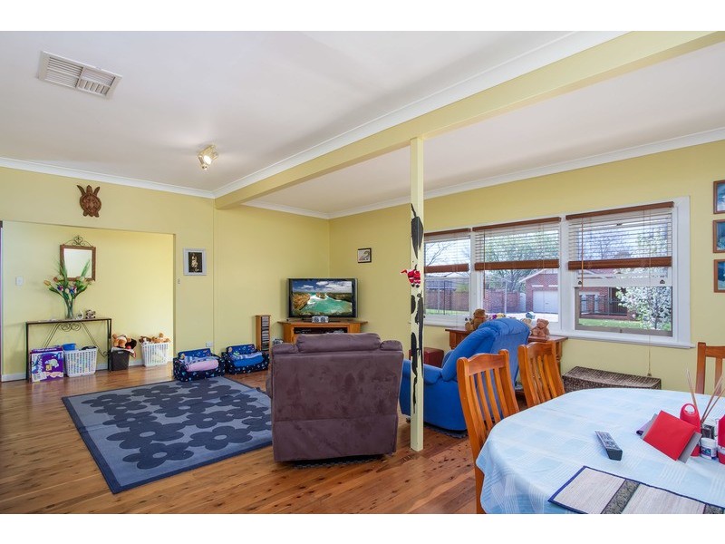 64 Inglis  Street, Wagga Wagga NSW 2650