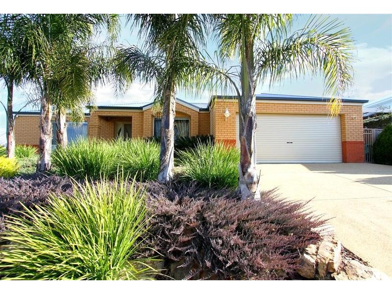 85 Atherton  Crescent, Wagga Wagga NSW 2650