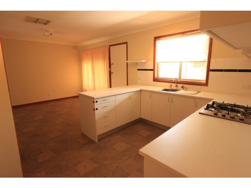 16 Main Street, Wagga Wagga NSW 2650