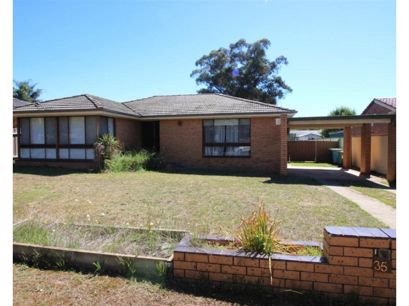 35 Walana Crescent, Kooringal NSW 2650