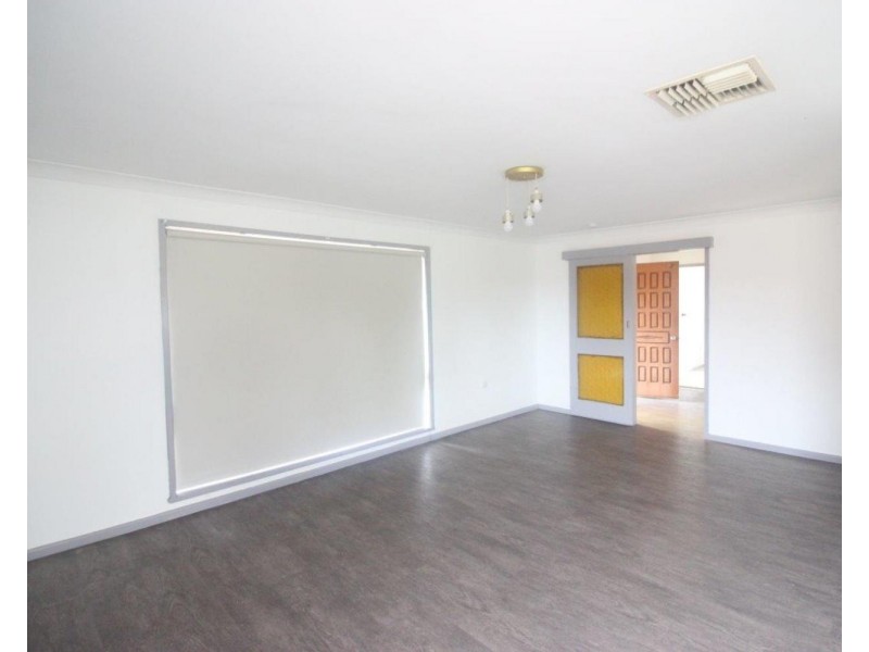 35 Walana Crescent, Kooringal NSW 2650