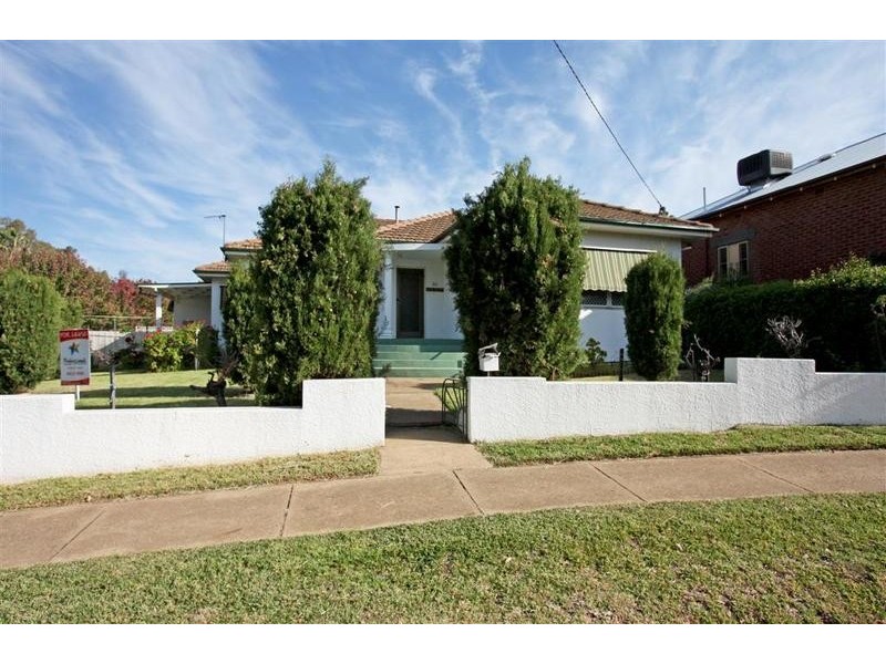 20 Gormly Avenue, Wagga Wagga NSW 2650