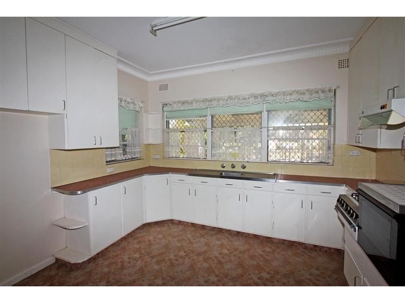 20 Gormly Avenue, Wagga Wagga NSW 2650