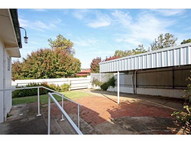 20 Gormly Avenue, Wagga Wagga NSW 2650