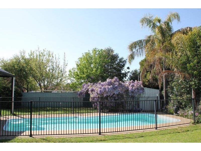 2 Buchanan Street, Wagga Wagga NSW 2650