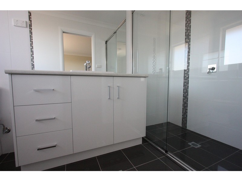 60A Brindabella Drive, Wagga Wagga NSW 2650