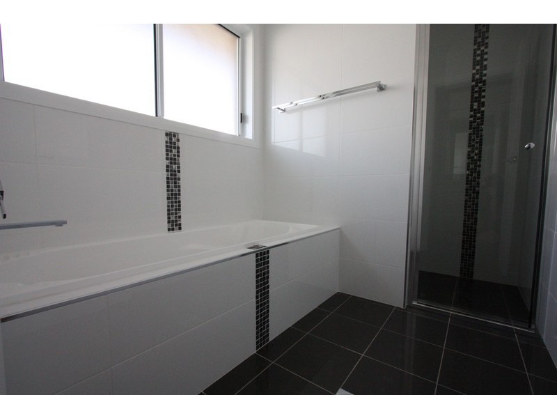 60A Brindabella Drive, Wagga Wagga NSW 2650