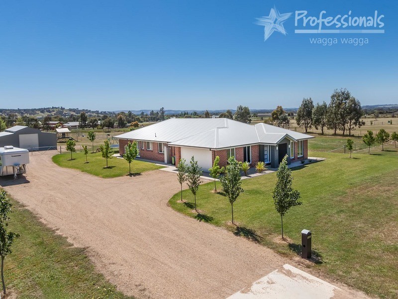 51 Willowtree Place, Wagga Wagga NSW 2650