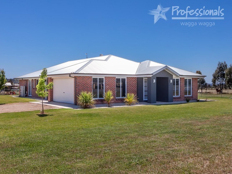 51 Willowtree Place, Wagga Wagga NSW 2650