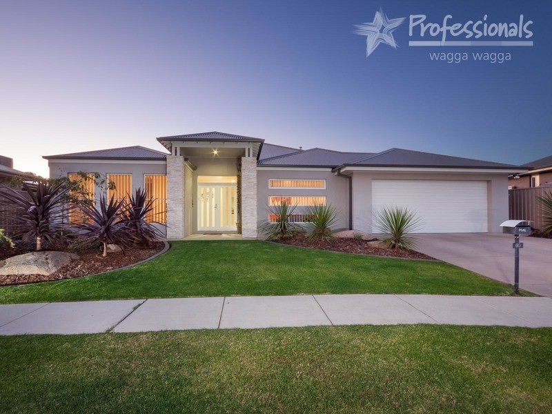 60 Stirling Boulevard, Wagga Wagga NSW 2650