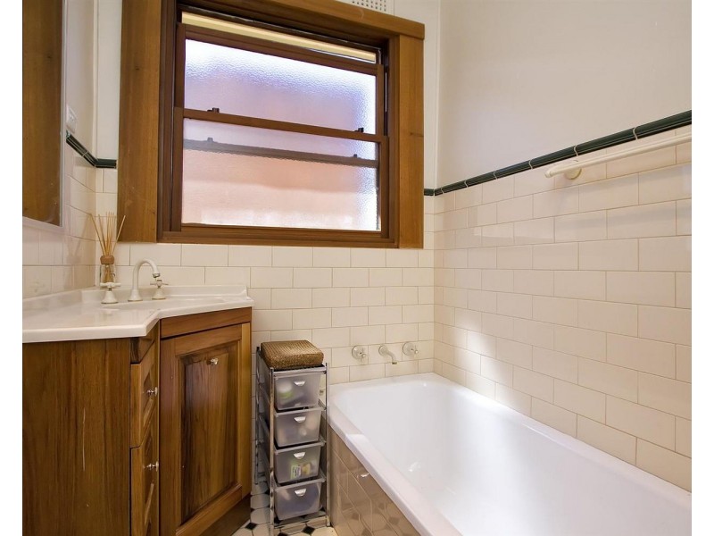 13 Urana Street, Wagga Wagga NSW 2650