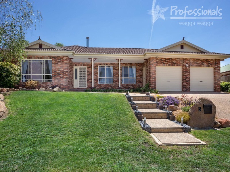 5 Derwent Avenue, Wagga Wagga NSW 2650