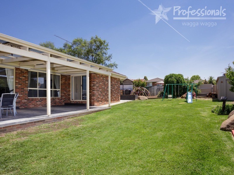 5 Derwent Avenue, Wagga Wagga NSW 2650