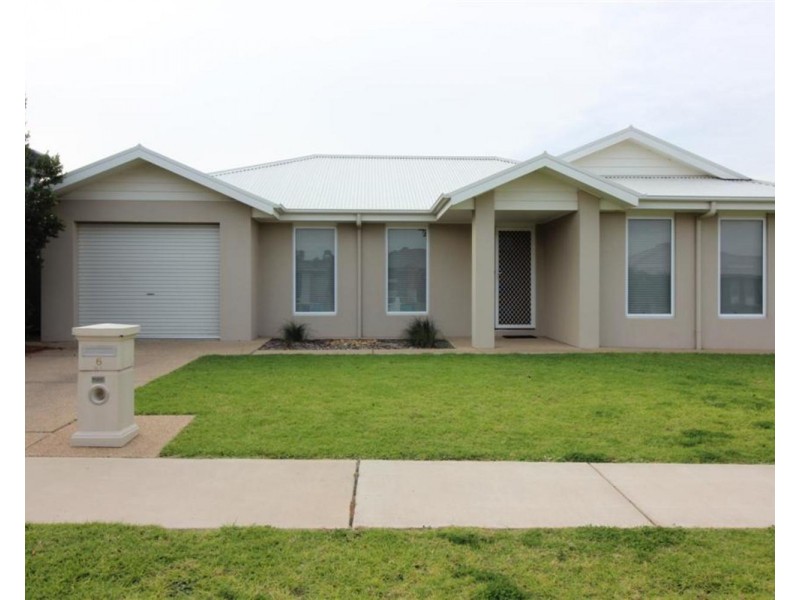 1/6 Mima Street, Glenfield Park NSW 2650