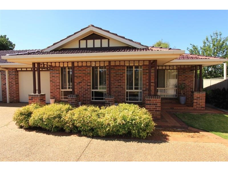 2/6 Liberty Place, Wagga Wagga NSW 2650