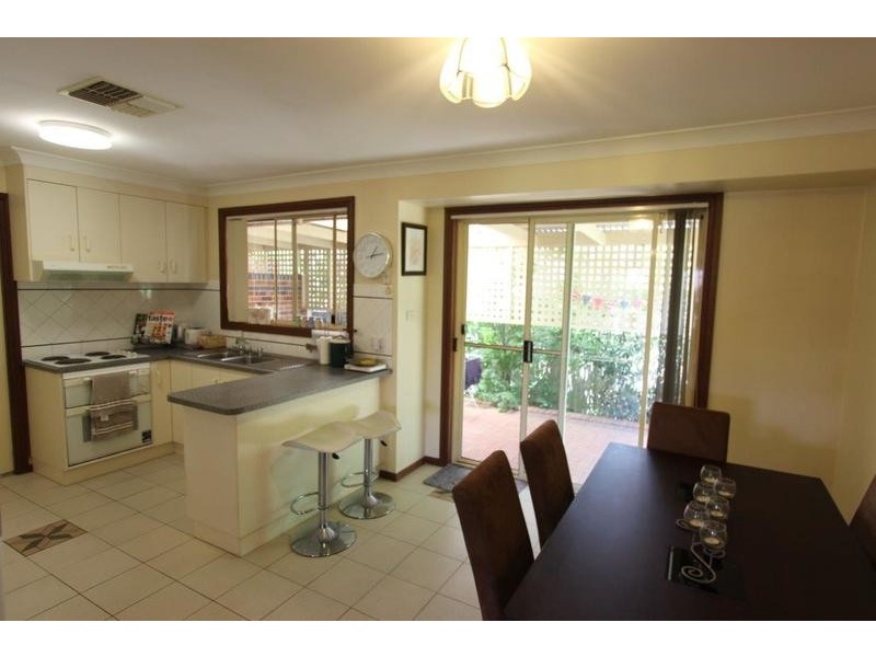 2/6 Liberty Place, Wagga Wagga NSW 2650