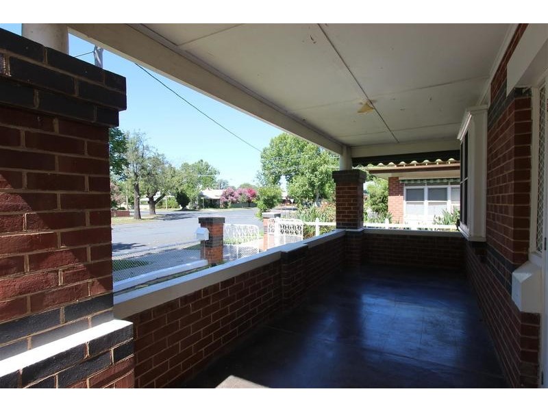 27 Marns Street, Wagga Wagga NSW 2650