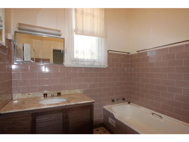 27 Marns Street, Wagga Wagga NSW 2650