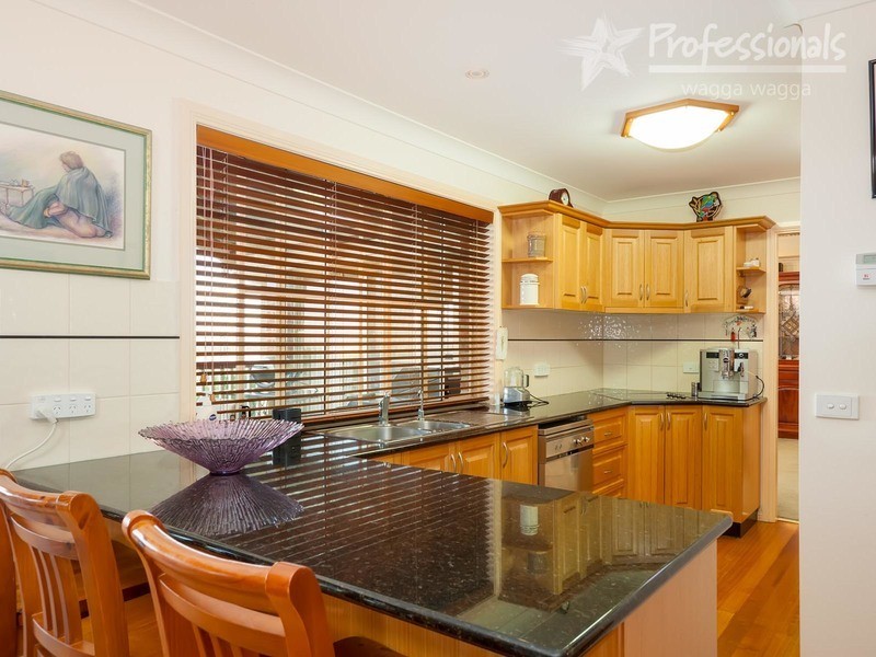 7 Gibbes Close, Wagga Wagga NSW 2650