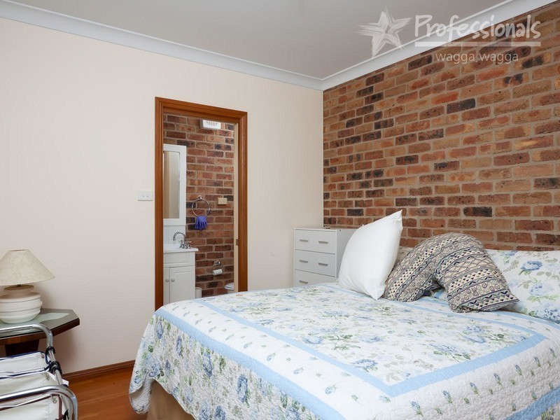 7 Gibbes Close, Wagga Wagga NSW 2650