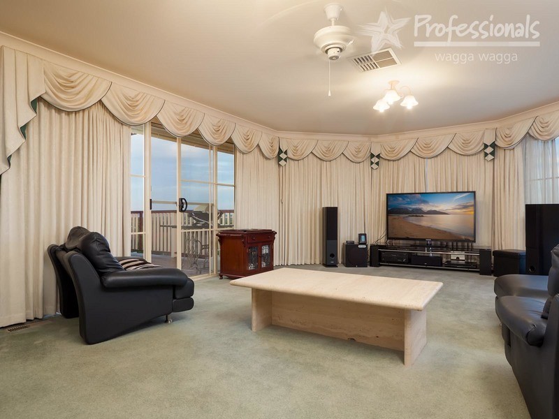 7 Gibbes Close, Wagga Wagga NSW 2650